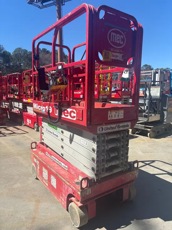 2019 MEC MICRO 19 Scissor Lift