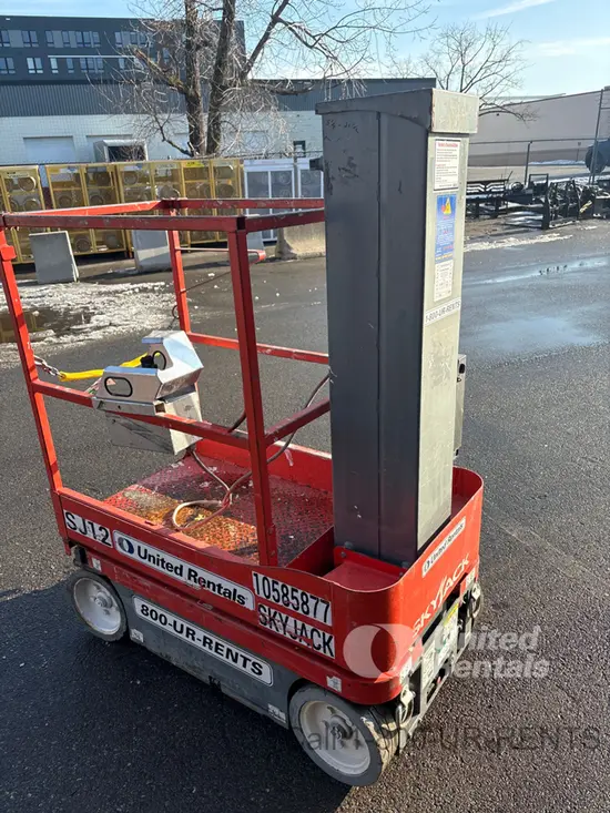 2017 Skyjack SJ12 Self-Propelled One-Person Lift