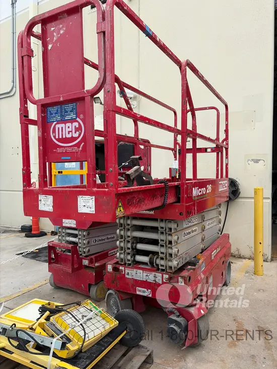 2019 MEC MICRO 26 Scissor Lift