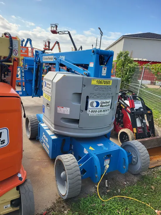 2017 Genie Z-34/22N Articulating Boom Lift