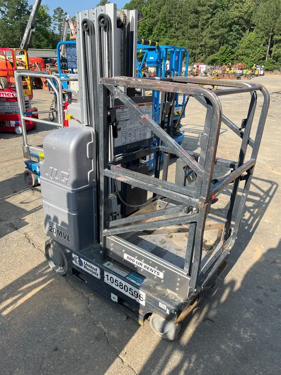 2017 JLG 20MVL Self-Propelled One-Person Lift