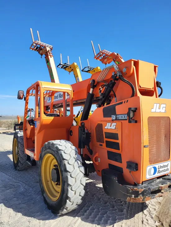 2019 SKYTRAK 6042 Forklift