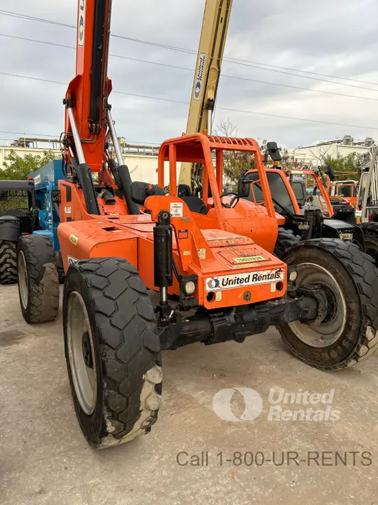 2018 SKYTRAK 8042 Forklift
