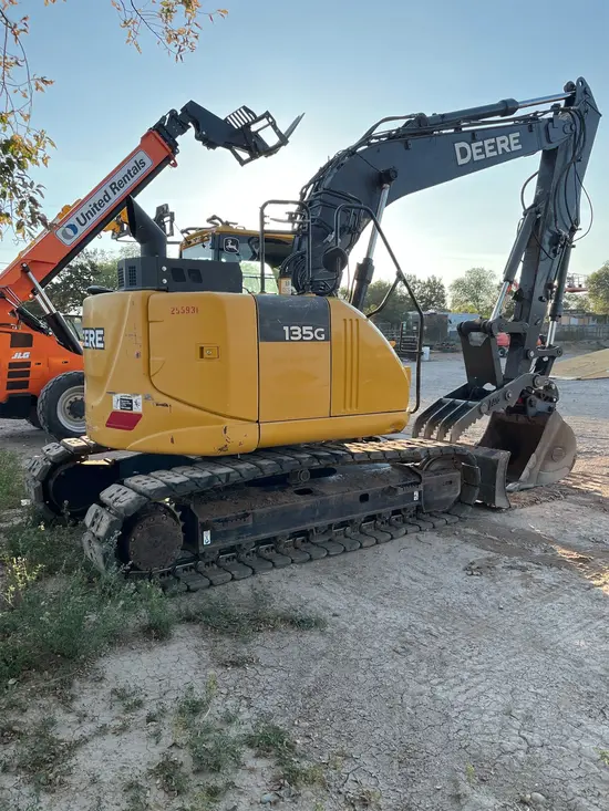 2020 John Deere 135G Excavator