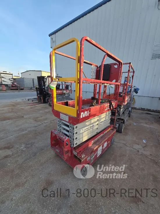 2018 MEC MICRO 19 Scissor Lift