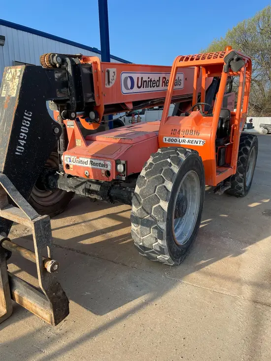 2016 SKYTRAK 8042 Forklift