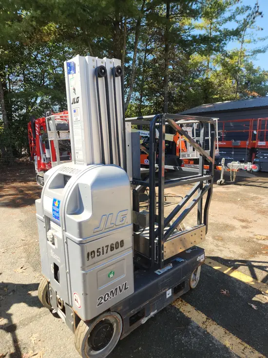 2016 JLG 20MVL Self-Propelled One-Person Lift