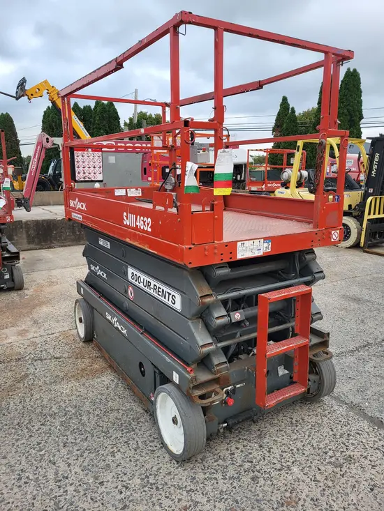 2018 Skyjack SJIII4632 Scissor Lift