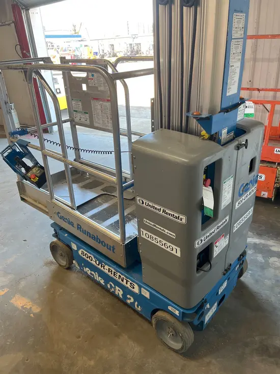 2018 Genie GR-20 Self-Propelled One-Person Lift