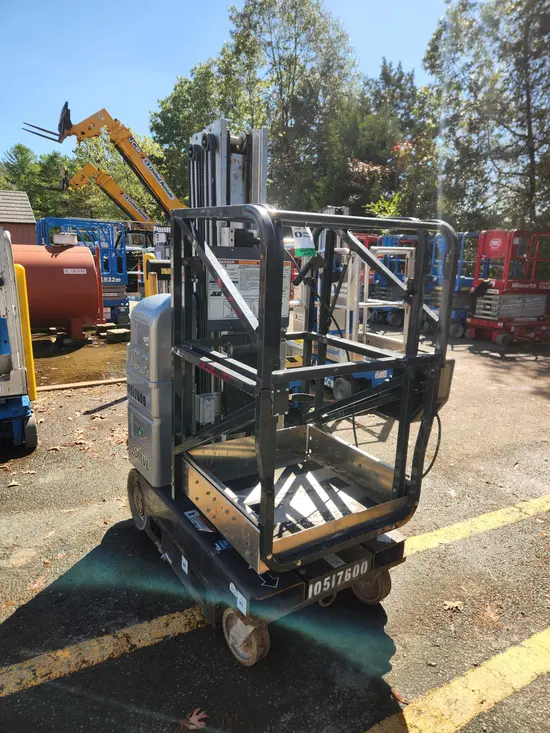 2016 JLG 20MVL Self-Propelled One-Person Lift