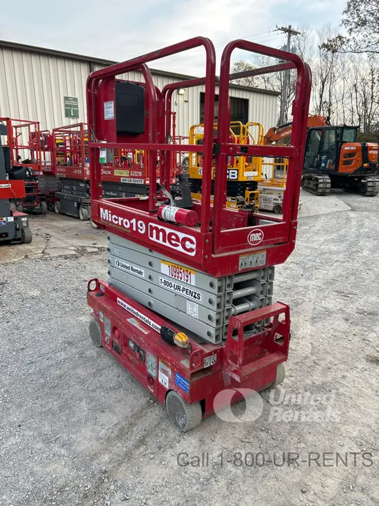 2019 MEC MICRO 19 Scissor Lift