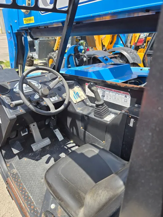 2016 Genie GTH-1056 Forklift