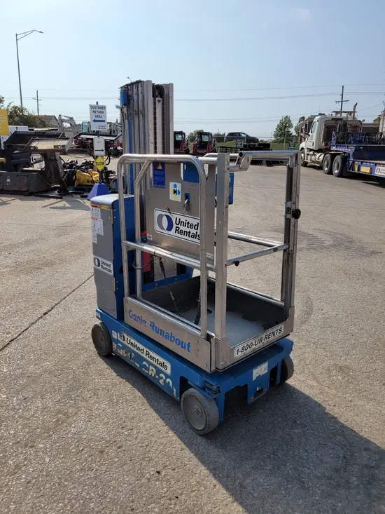 2018 Genie GR-20 Self-Propelled One-Person Lift