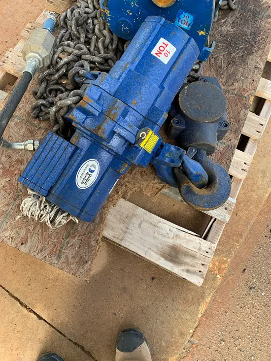 2012 JD NEUHAUS PROFI 10T Hoist