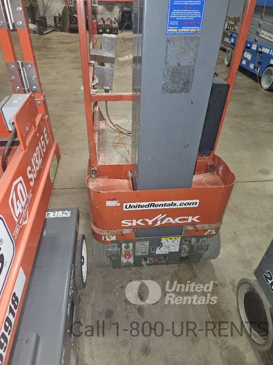 2019 Skyjack SJ16 Self-Propelled One-Person Lift