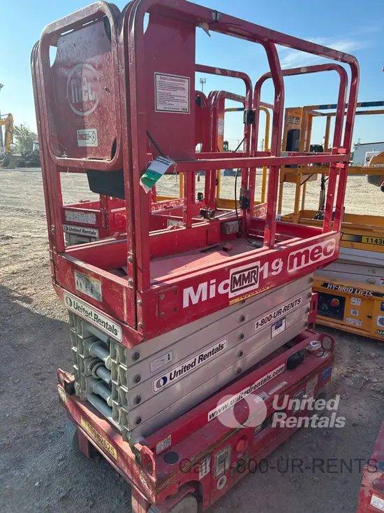 2019 MEC MICRO 19 Scissor Lift