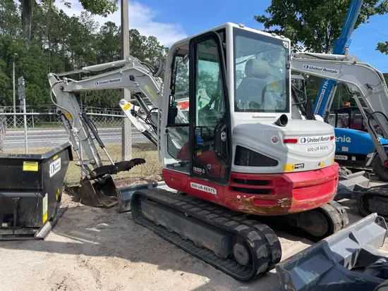 2022 Takeuchi TB250-2CR Mini Excavator