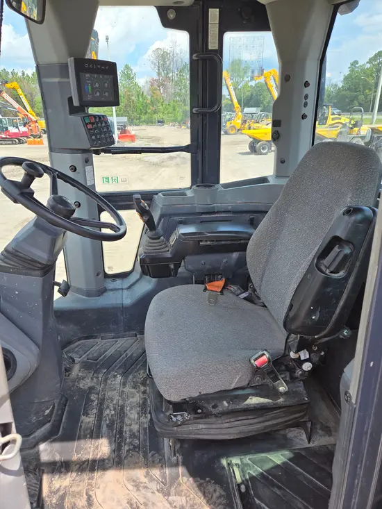 2021 John Deere 624L Wheel Loader