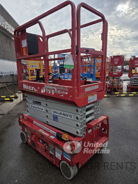 2019 MEC MICRO 19 Scissor Lift