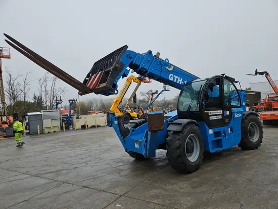 2018 Genie GTH-1256 Forklift