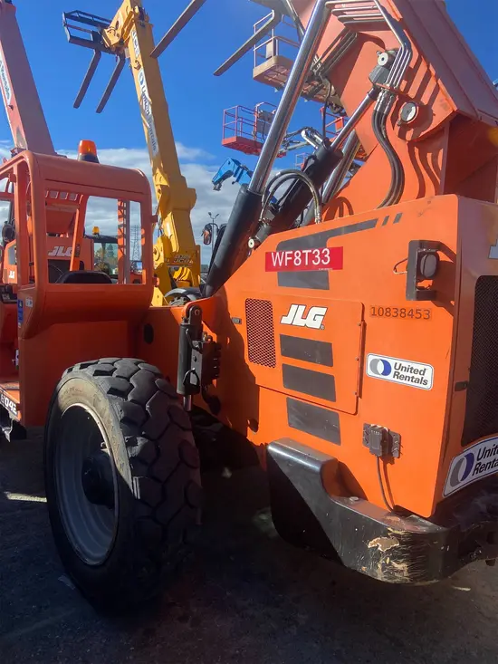 2018 SKYTRAK 8042 Forklift