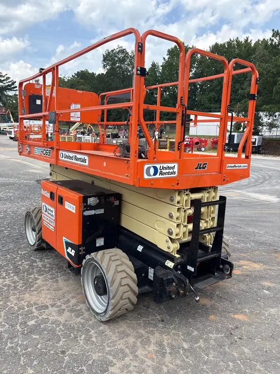 2021 JLG ERT4069 Scissor Lift
