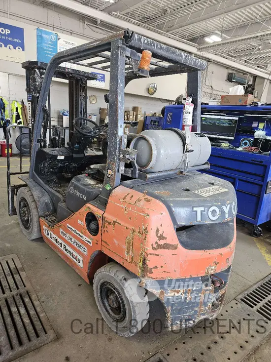 2020 Toyota 8FGU25 Warehouse Forklift