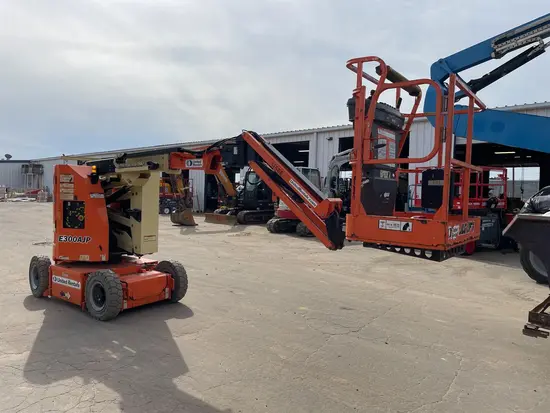 2017 JLG E300AJP Articulating Boom Lift