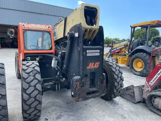 2017 JLG 742 Forklift