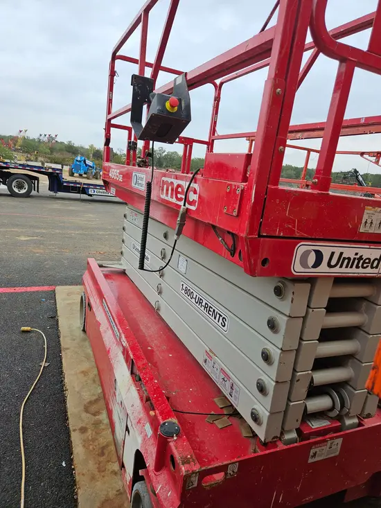 2018 MEC 4555SE Scissor Lift
