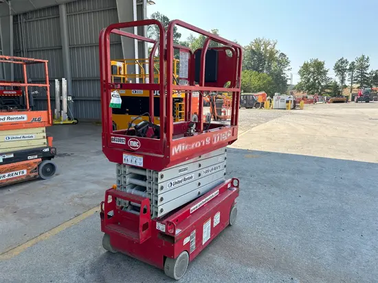2018 MEC MICRO 19 Scissor Lift
