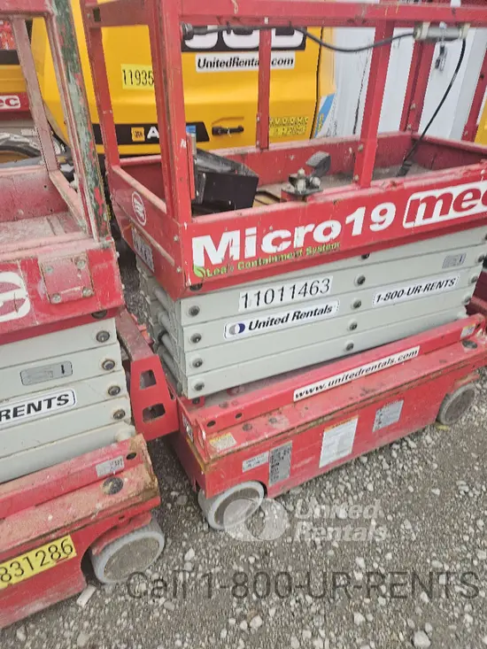 2019 MEC MICRO 19 Scissor Lift