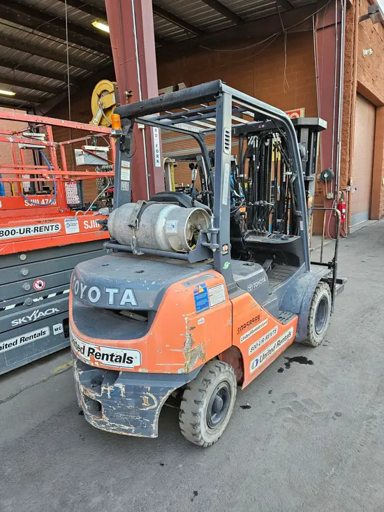 2019 Toyota 8FGU25 Warehouse Forklift