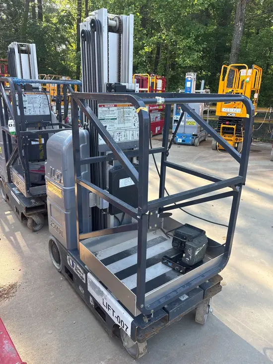 2018 JLG 20MVL Self-Propelled One-Person Lift