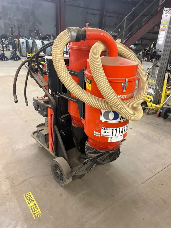 2021 Husqvarna T4000P Vacuum