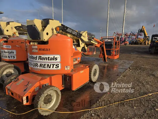 2017 JLG E400AJPN Articulating Boom Lift