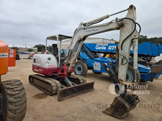 2021 Takeuchi TB250-2R Mini Excavator