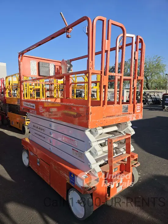 2018 Snorkel S4732E Scissor Lift