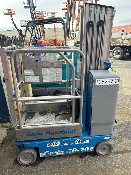 2018 Genie GR-20 Self-Propelled One-Person Lift