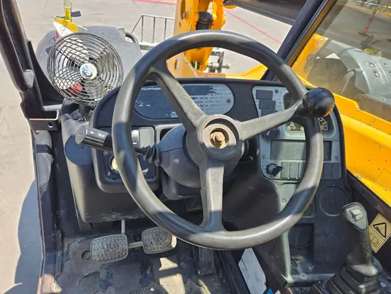 2017 JCB 509-42 Forklift