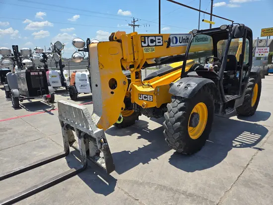 2017 JCB 509-42 Forklift