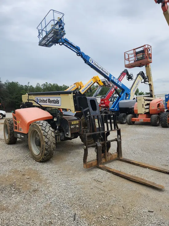 2018 JLG 943 Forklift