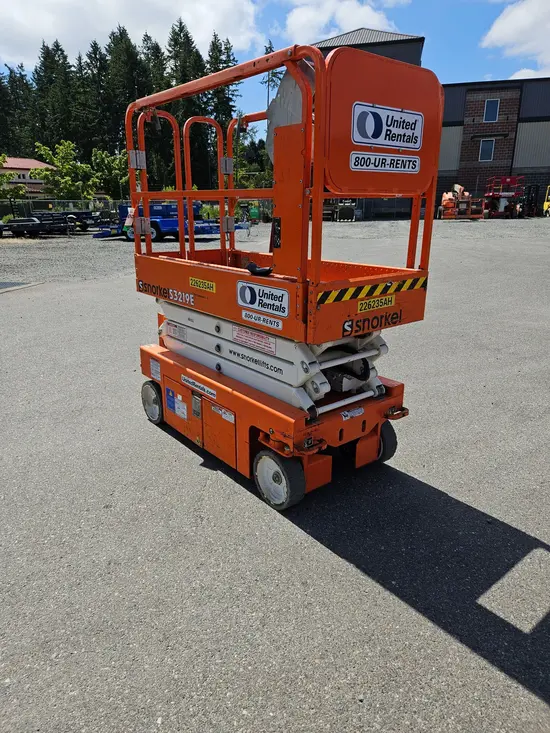 2019 Snorkel S3219E Scissor Lift