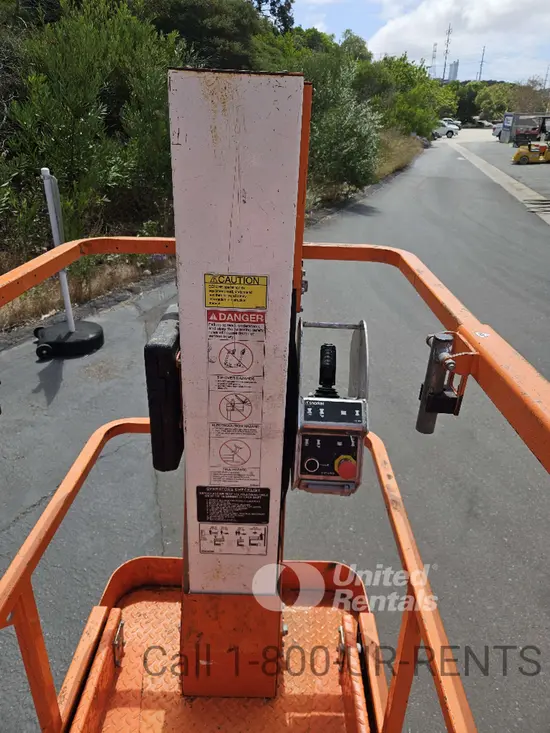 2022 Snorkel TM16E Self-Propelled One-Person Lift