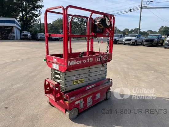 2018 MEC MICRO 19 Scissor Lift