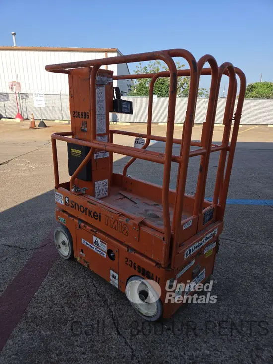 2018 Snorkel TM12 Self-Propelled One-Person Lift