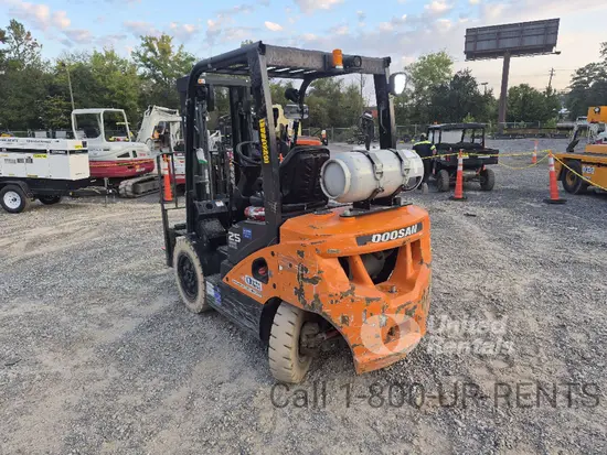 2023 Doosan G25E-7DF Warehouse Forklift