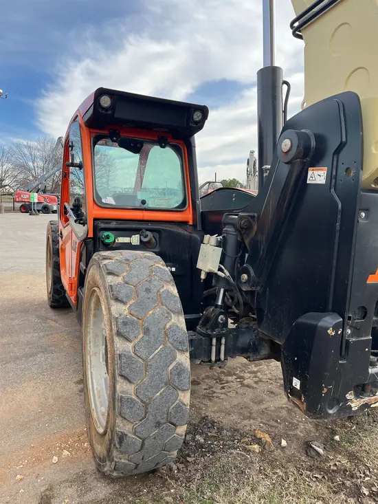 2018 JLG 742 Forklift
