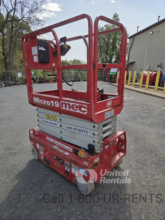 2019 MEC MICRO 19 Scissor Lift