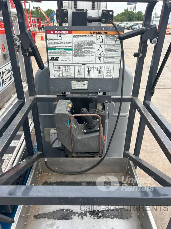 2019 JLG 20MVL Self-Propelled One-Person Lift